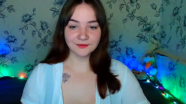 Snapshot of OliviaMontgommery chatting on May 26, 2026, 1:51 pm OliviaMontgommery online show from May 26, 2026, 1:51 pm