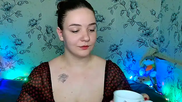 Snapshot of OliviaMontgommery chatting on May 31, 2026, 10:00 pm OliviaMontgommery online show from May 31, 2026, 10:00 pm