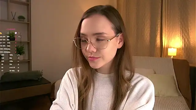 SweetSaraPie online show from April 11, 2026, 6:12 pm