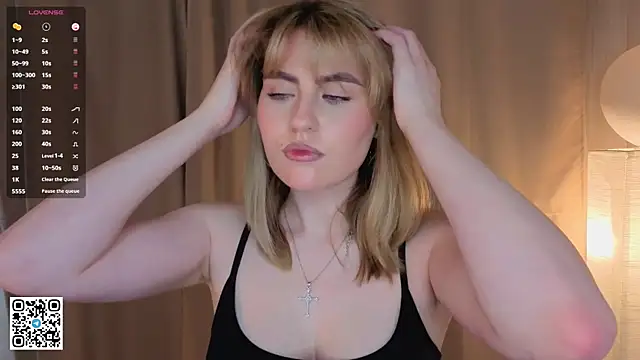 EuniceRaymundo online show from November 12, 2025, 6:19 pm