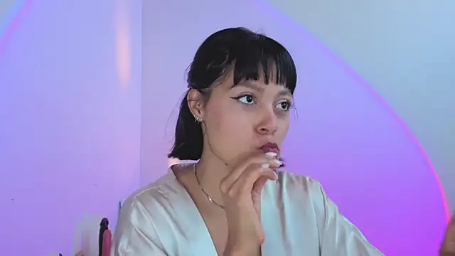 Qadeshoficial online show from October 7, 2025, 9:01 pm