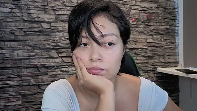 Snapshot of Qadeshoficial chatting on June 20, 2026, 7:05 pm Qadeshoficial online show from June 20, 2026, 7:05 pm