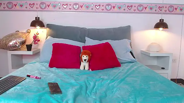 Suzy1  online show from February 3, 2026, 7:30 pm