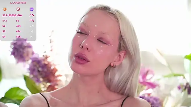 RanyThomson online show from October 29, 2025, 9:11 am