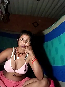 Snapshot of Rto_pooja chatting on October 3, 2025, 8:28 pm Rto pooja online show from October 3, 2025, 8:28 pm