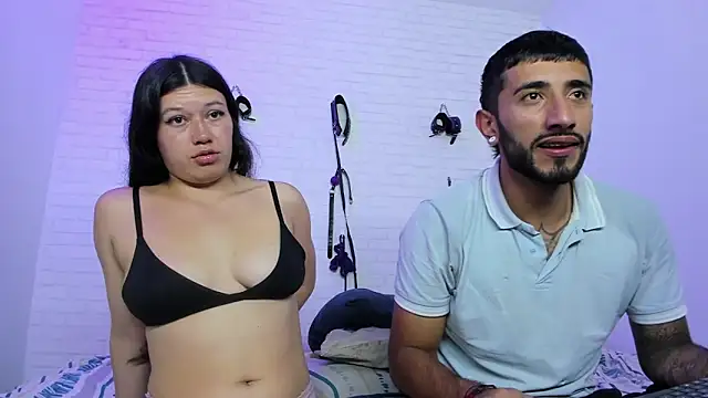 sofiandnick smith online show from December 19, 2025, 2:29 am