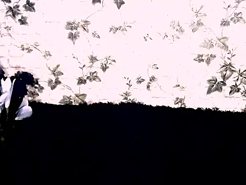 illustion69 online show from October 9, 2025, 1:09 pm