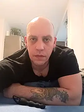 Kobradera1984 online show from December 5, 2025, 8:01 am