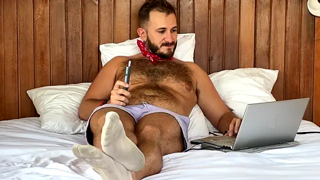 mrmaxiy online show from June 13, 2026, 7:50 am