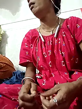 Snapshot of Hotty-romi3 chatting on December 5, 2025, 12:58 pm Hotty-romi3 online show from December 5, 2025, 12:58 pm