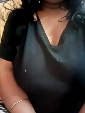 SAMAYRA23 online show from November 17, 2025, 7:47 am