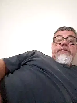 bozocwb online show from October 26, 2025, 3:18 pm