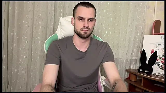 Iveraan online show from October 28, 2025, 5:48 pm