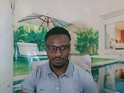 Snapshot of EbonyTiger69 chatting on October 17, 2025, 7:55 am EbonyTiger69 online show from October 17, 2025, 7:55 am