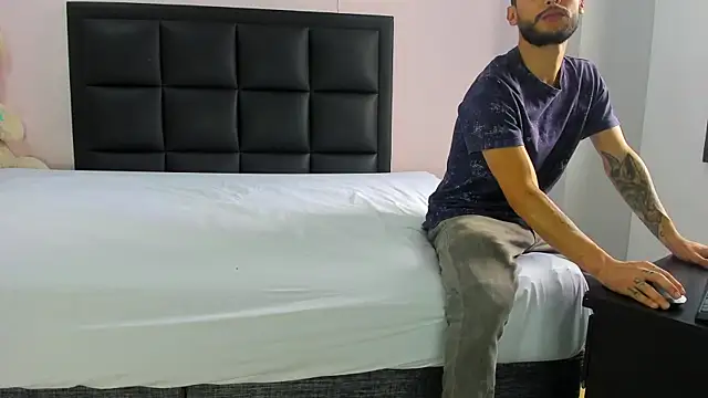 2 fire online show from December 22, 2025, 7:55 pm