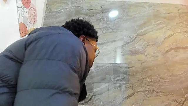 COMPTON 01 online show from October 24, 2025, 3:58 am