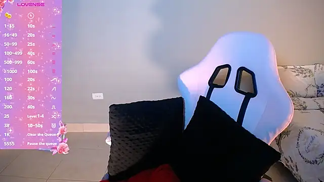 Snapshot of diabliita_ chatting on October 22, 2025, 11:15 pm diabliita online show from October 22, 2025, 11:15 pm