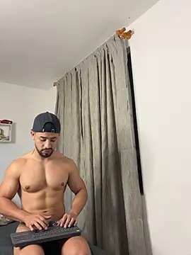 Ezzio Scolaro online show from October 23, 2025, 12:10 am