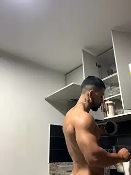 Ezzio Scolaro online show from October 29, 2025, 12:24 am