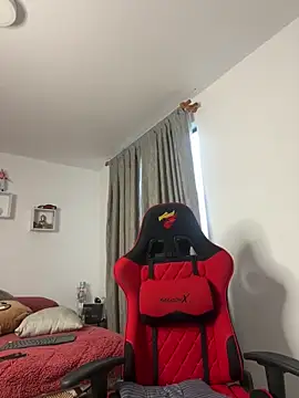 Ezzio Scolaro online show from February 13, 2026, 10:17 pm