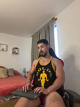 Ezzio Scolaro online show from March 25, 2026, 10:05 pm