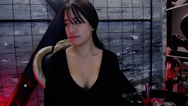 Lily Walker online show from October 16, 2025, 12:06 pm