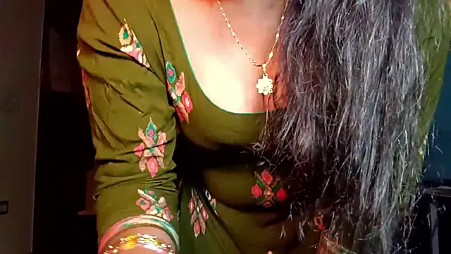 Snapshot of horny_milf_couple chatting on May 9, 2026, 6:57 pm horny milf couple online show from May 9, 2026, 6:57 pm