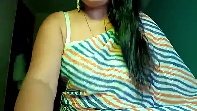 Snapshot of horny_milf_couple chatting on May 30, 2026, 10:23 am horny milf couple online show from May 30, 2026, 10:23 am