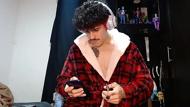 imsammytop online show from December 19, 2025, 11:39 am