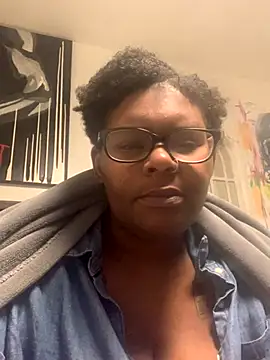 Snapshot of ThickChick94 chatting on October 24, 2025, 11:45 pm ThickChick94 online show from October 24, 2025, 11:45 pm