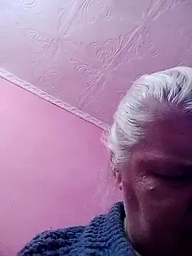 LusiyaGold5 online show from November 2, 2025, 6:21 pm