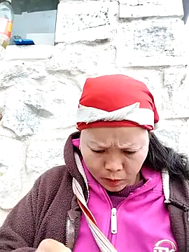 sumaybae online show from December 4, 2025, 5:50 am