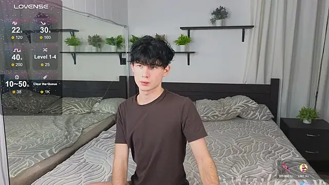 Snapshot of Cute_Mike chatting on October 26, 2025, 6:36 pm Cute Mike online show from October 26, 2025, 6:36 pm