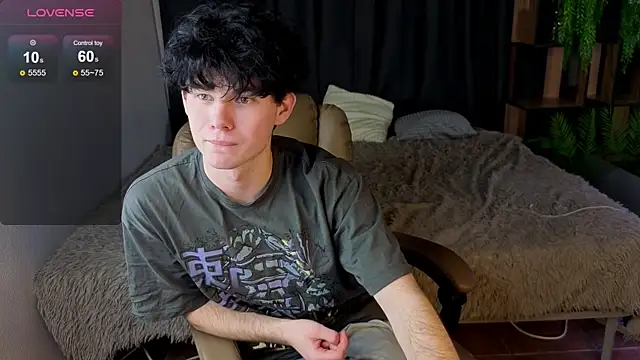 Snapshot of Cute_Mike chatting on November 3, 2025, 2:29 pm Cute Mike online show from November 3, 2025, 2:29 pm