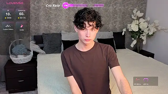 Snapshot of Cute_Mike chatting on November 15, 2025, 4:36 pm Cute Mike online show from November 15, 2025, 4:36 pm