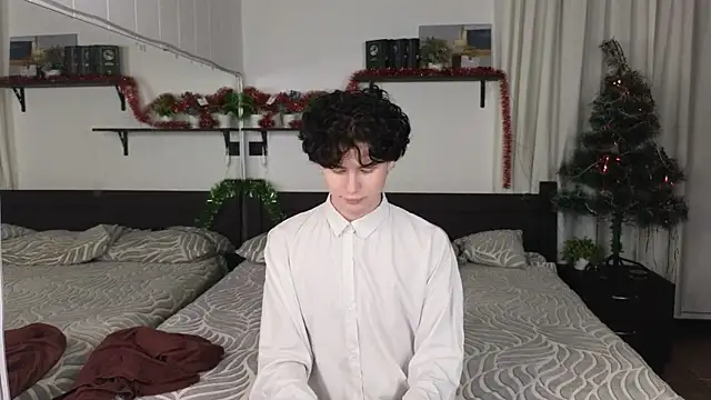 Snapshot of Cute_Mike chatting on January 10, 2026, 12:51 pm Cute Mike online show from January 10, 2026, 12:51 pm