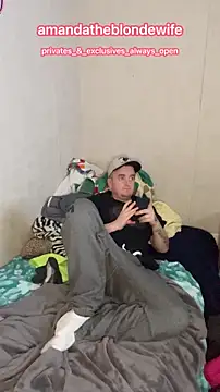 amandatheblondewife online show from March 15, 2026, 7:14 am