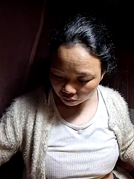 miomio-12 online show from February 22, 2026, 1:31 pm