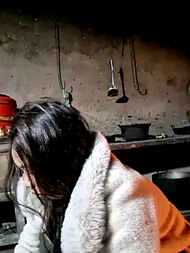 miomio-12 online show from March 5, 2026, 11:23 pm