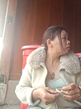 miomio-12 online show from April 17, 2026, 12:13 am