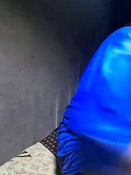 miomio-12 online show from April 18, 2026, 12:53 pm