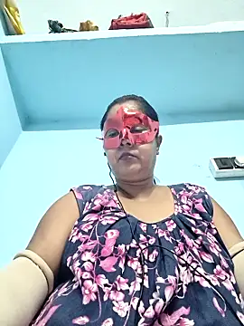 misti02 online show from October 17, 2025, 4:53 pm