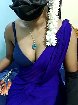 Chennai-couples online show from December 15, 2025, 2:43 pm