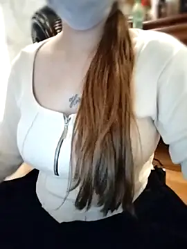 Babyloudi online show from October 18, 2025, 5:14 pm