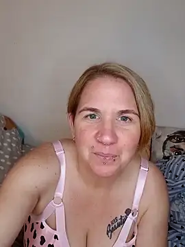 LaceyWestxx online show from November 11, 2025, 8:20 pm