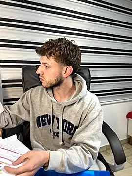 noah red online show from October 22, 2025, 11:59 pm