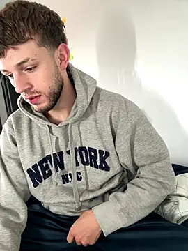 noah red online show from November 3, 2025, 3:13 pm