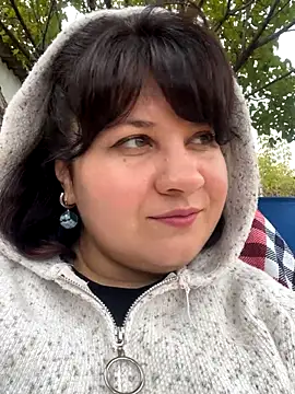 Snapshot of Alisa_ki chatting on October 19, 2025, 7:42 am Alisa ki online show from October 19, 2025, 7:42 am