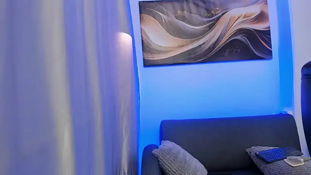 Leoo Miller online show from February 17, 2026, 4:09 am