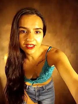 MissHazelnut online show from November 5, 2025, 3:23 pm